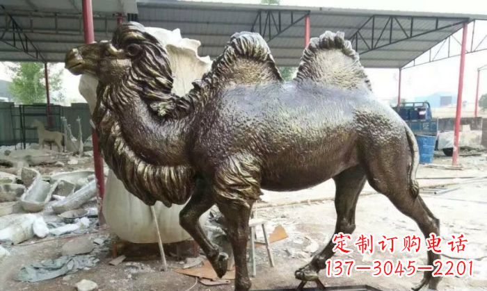 威海动物骆驼铜雕