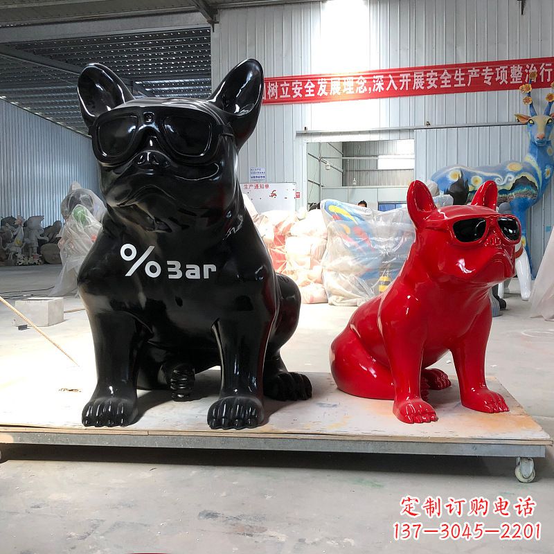威海斗牛犬雕塑不锈钢公仔景观雕塑摆件