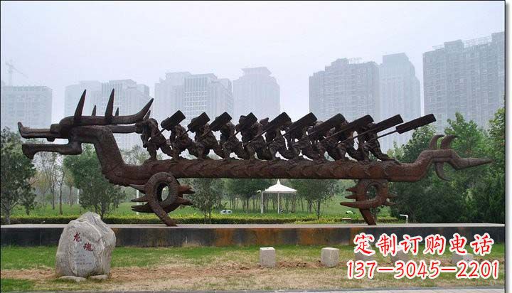 威海锻铜赛龙舟雕塑
