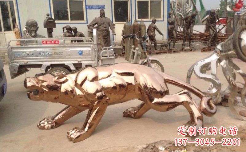 威海精美不锈钢豹子雕塑