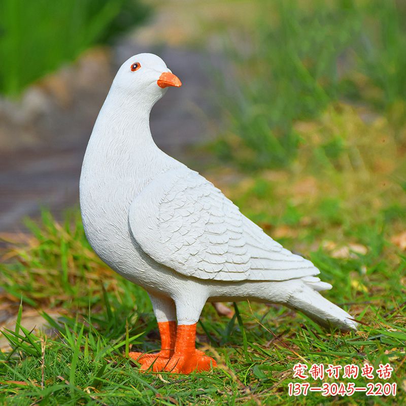 威海和平鸽雕塑传递和平与希望的象征