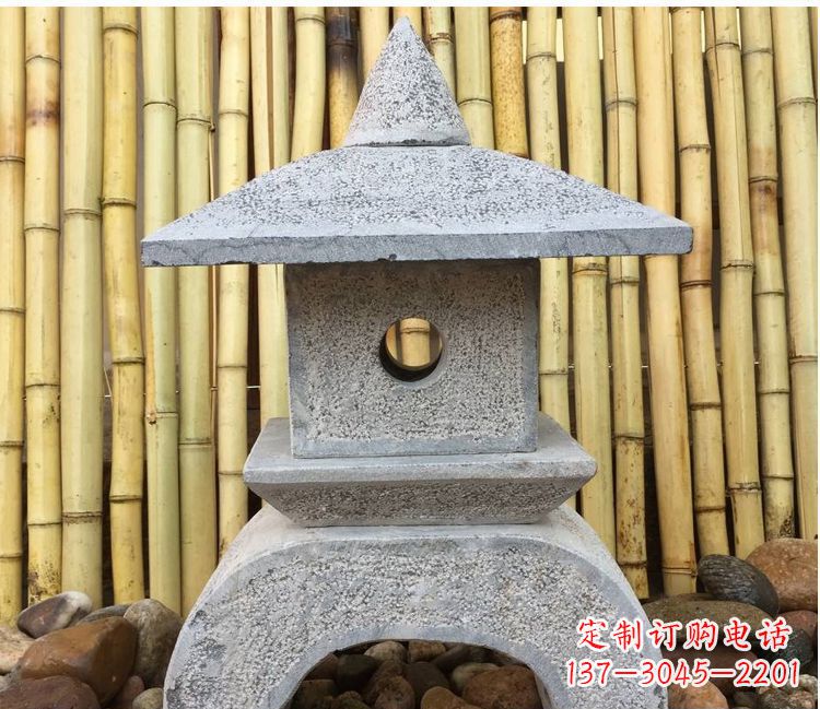 威海古典灯笼石雕