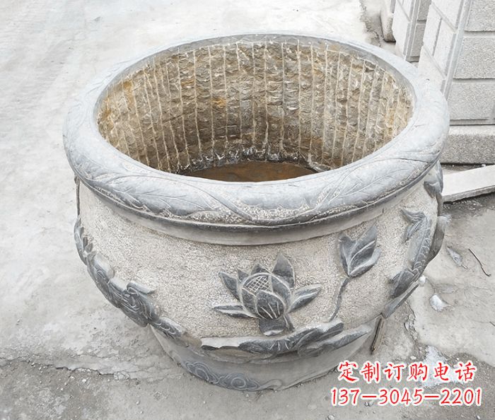 威海仿古荷花鲤鱼雕塑石水缸