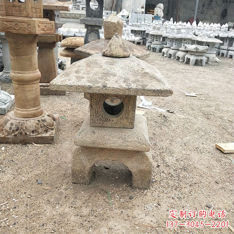 威海精美仿古石雕灯笼雕塑