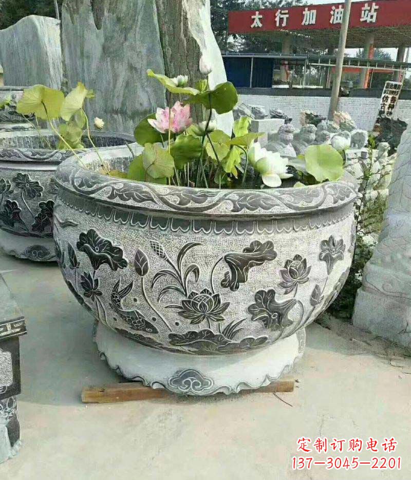 威海仿古石雕荷花水缸——精美的艺术品