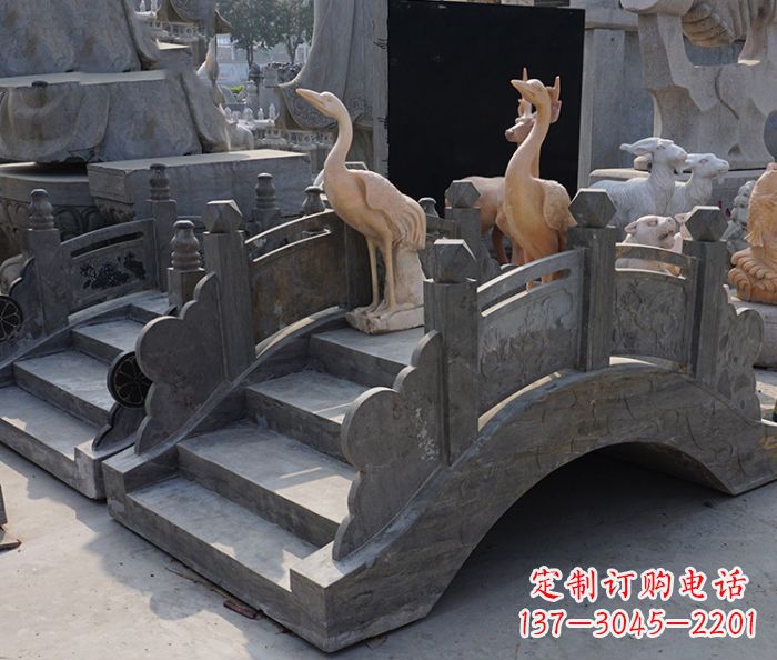 威海精致石制仿古拱桥雕塑