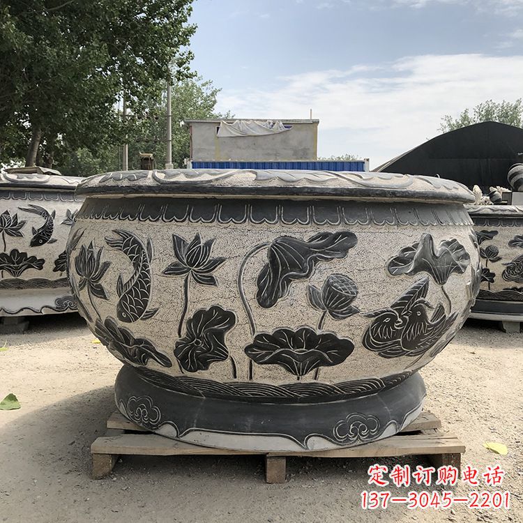 威海精美仿古花盆雕塑
