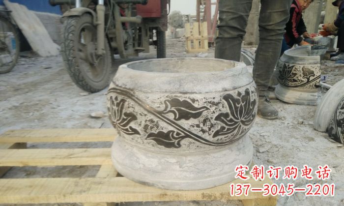 威海仿古圆形水缸石雕塑
