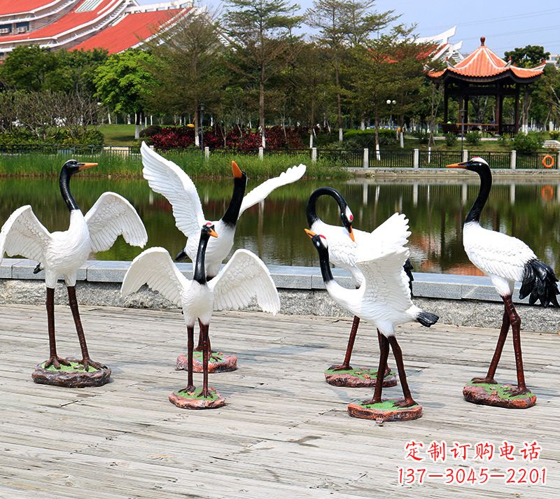 威海仿真仙鹤动物雕塑