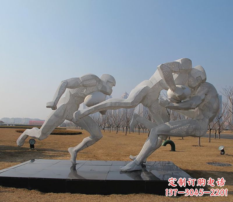 威海不锈钢橄榄球体育雕塑