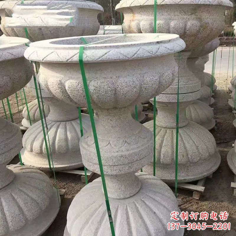 威海高墩砂岩石雕刻花盆精致技艺打造传统文化风韵
