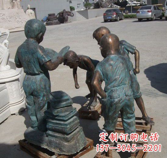 威海童话般的梦幻小孩铜雕塑