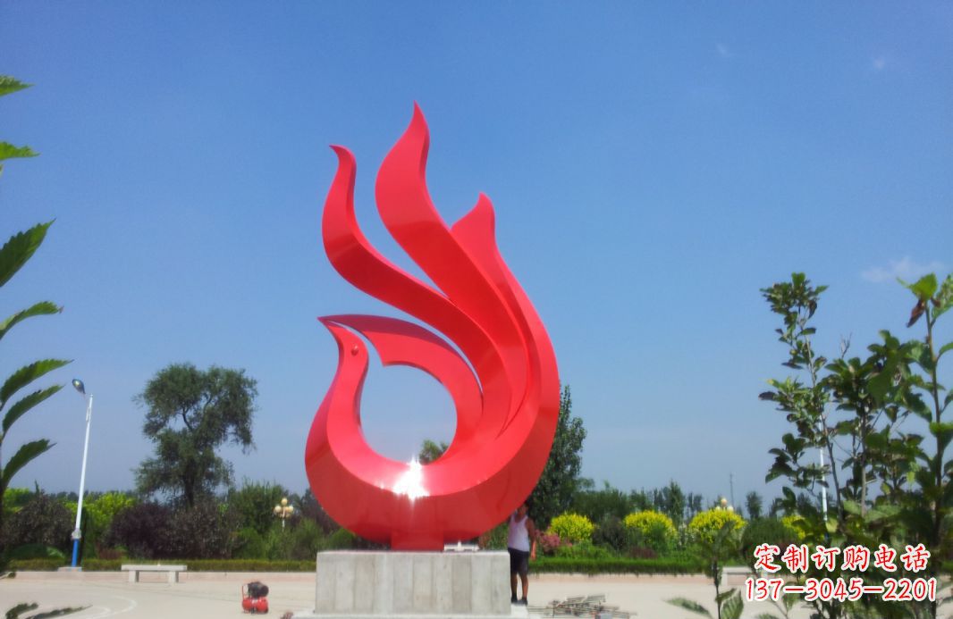 威海精美绝伦的凤凰不锈钢抽象雕塑