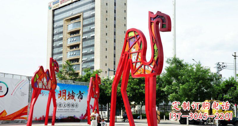 威海品质精良的公园不锈钢骆驼雕塑