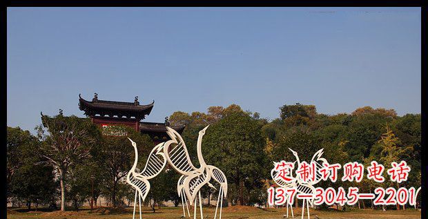 威海中领雕塑的精美不锈钢仙鹤雕塑