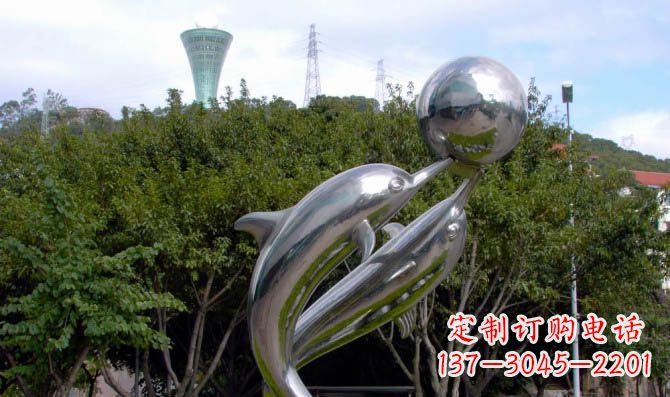 威海公园不锈钢海豚顶球雕塑