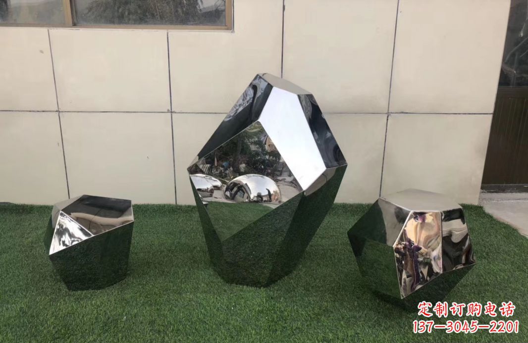 威海高质感不锈钢鹅卵石雕塑