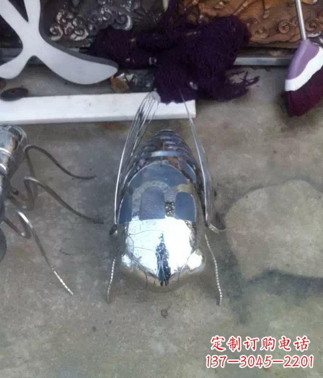 威海不锈钢动物雕塑