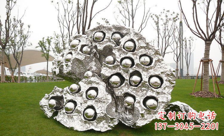威海不锈钢莲蓬雕塑浓缩东方文化的美感