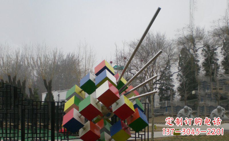 威海不锈钢魔方雕塑,玩转您的公园