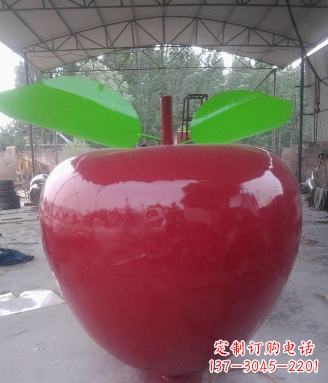 威海黑凤凰不锈钢苹果景观雕塑