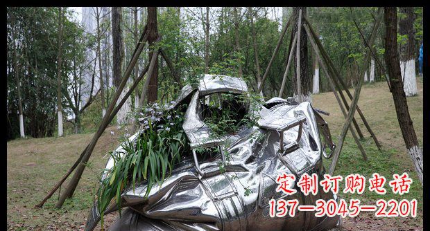 威海经典款式手提包雕塑
