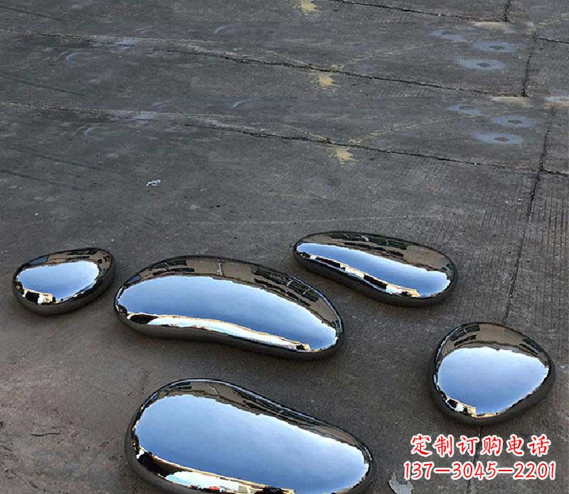 威海不锈钢水滴景观雕塑美轮美奂,营造自然灵动
