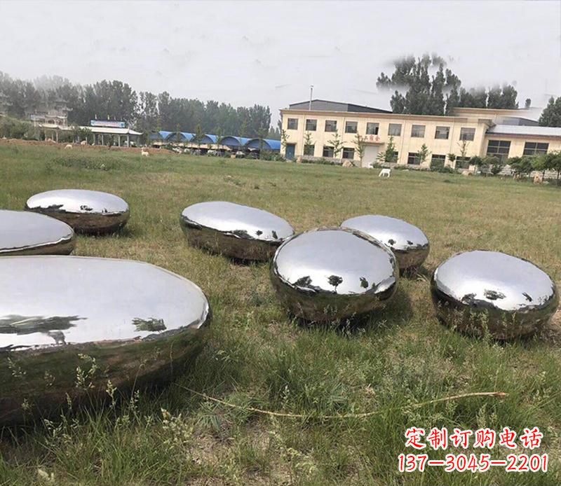 威海精美不锈钢水滴景观雕塑