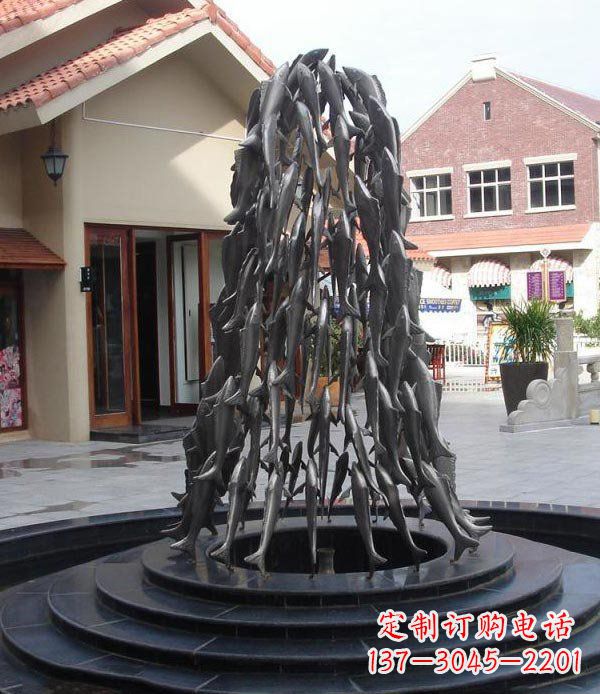 威海跃动的生命——景区向上游的鱼群喷泉雕塑