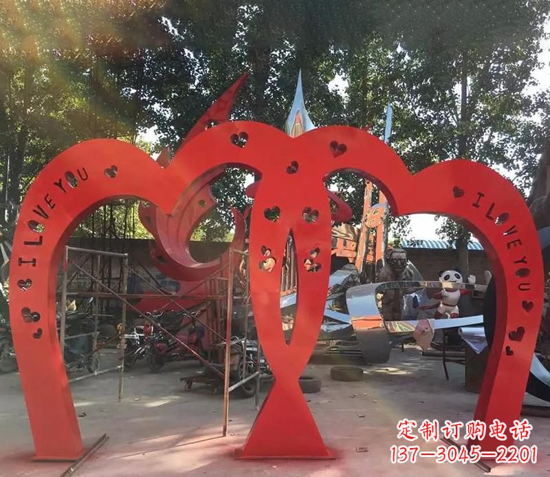 威海中领雕塑新款不锈钢心形拱门雕塑