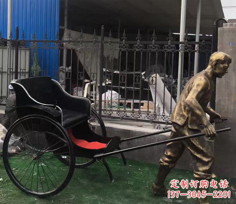 威海欣赏精美的手工雕刻车夫青铜雕塑