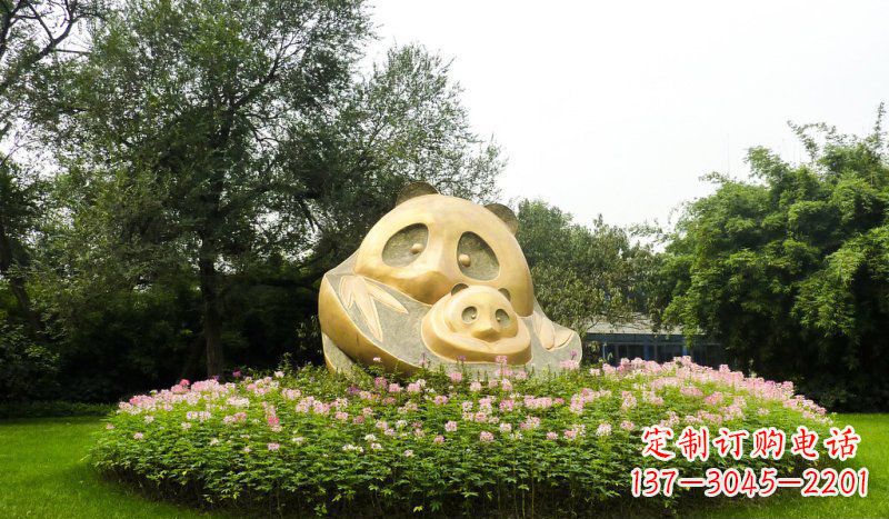 威海熊猫雕塑 - 令公园增添无限活力