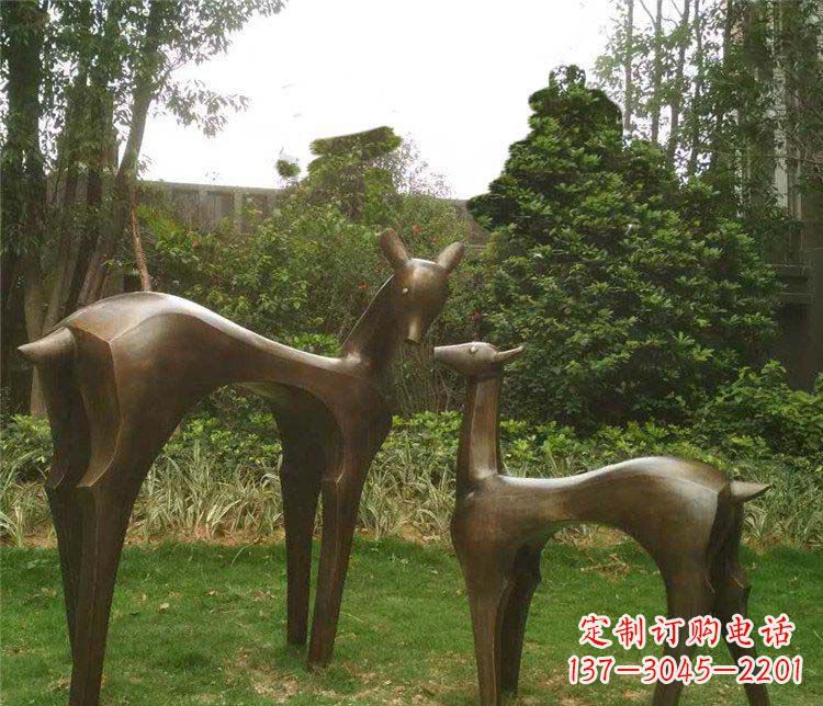 威海公园抽象母子鹿动物铜雕
