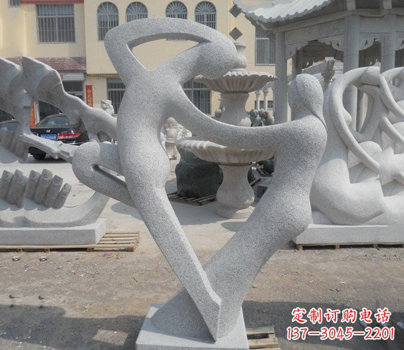 威海中领雕塑独具匠心的“浪漫幸福·情侣小品雕塑”