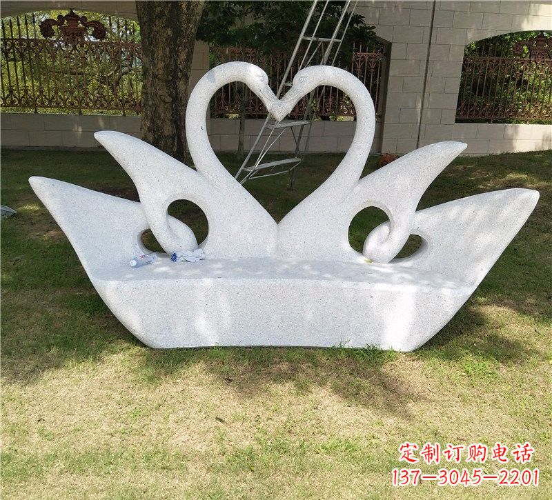 威海公园大理石天鹅座椅