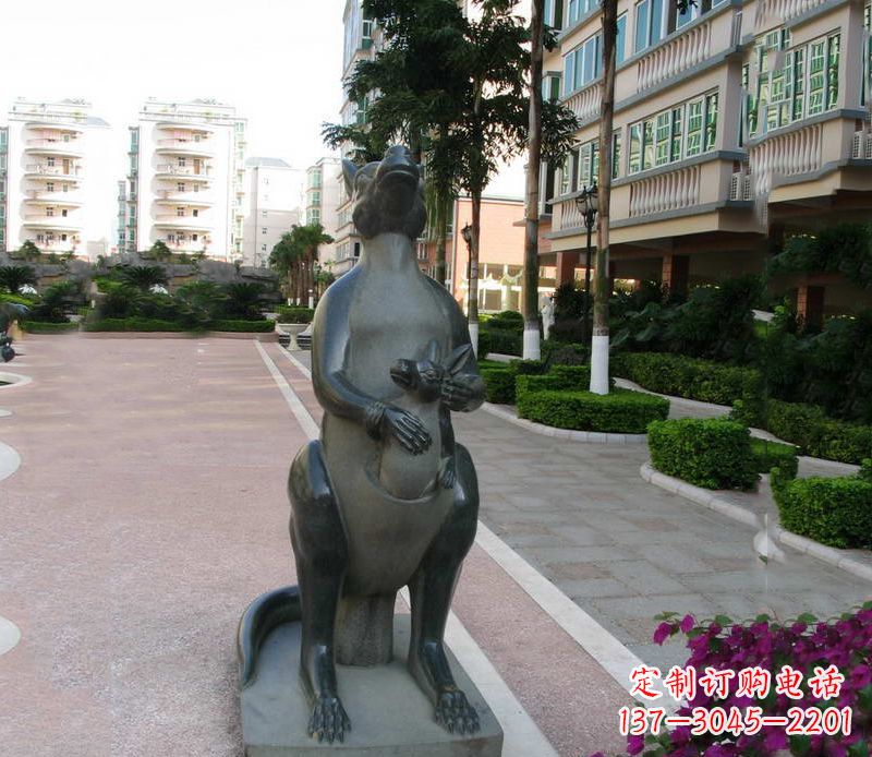 威海动物园礼品精美袋鼠雕塑