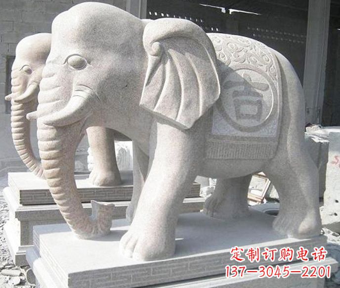 威海公园环境装饰——经典吉祥大象雕塑