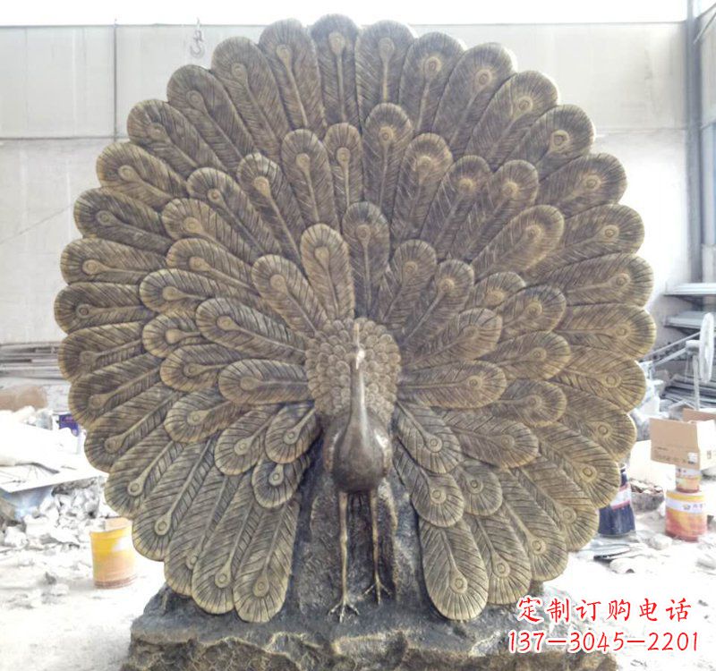 威海艺术设计精美铜孔雀雕塑