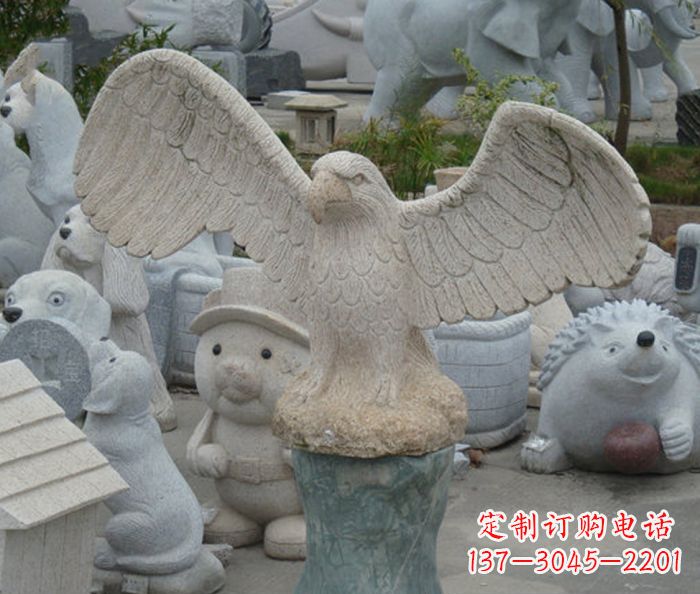 威海令人叹为观止的老鹰石雕