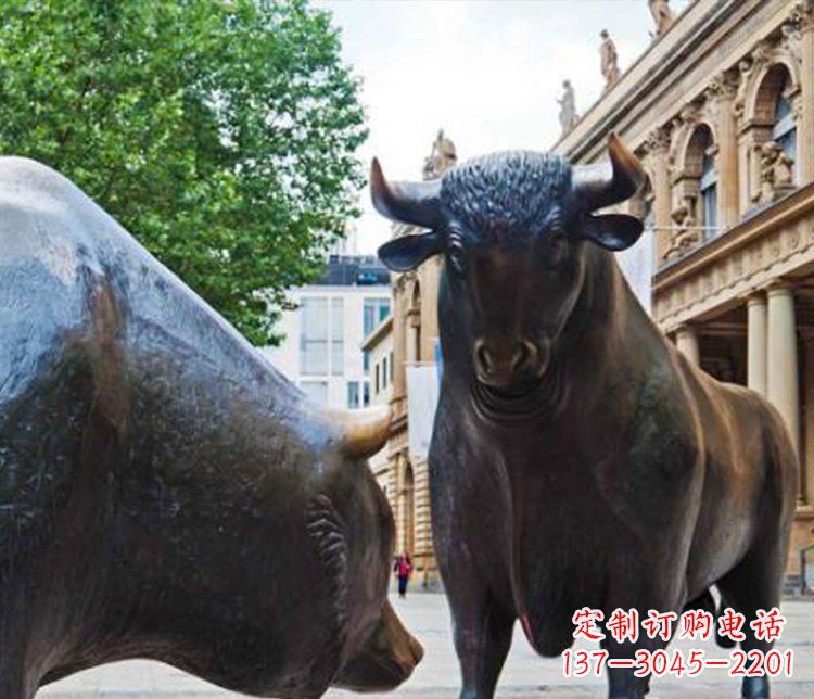 威海公园动物铜雕小牛