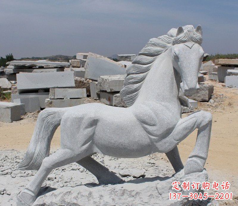 威海公园动物小马雕塑