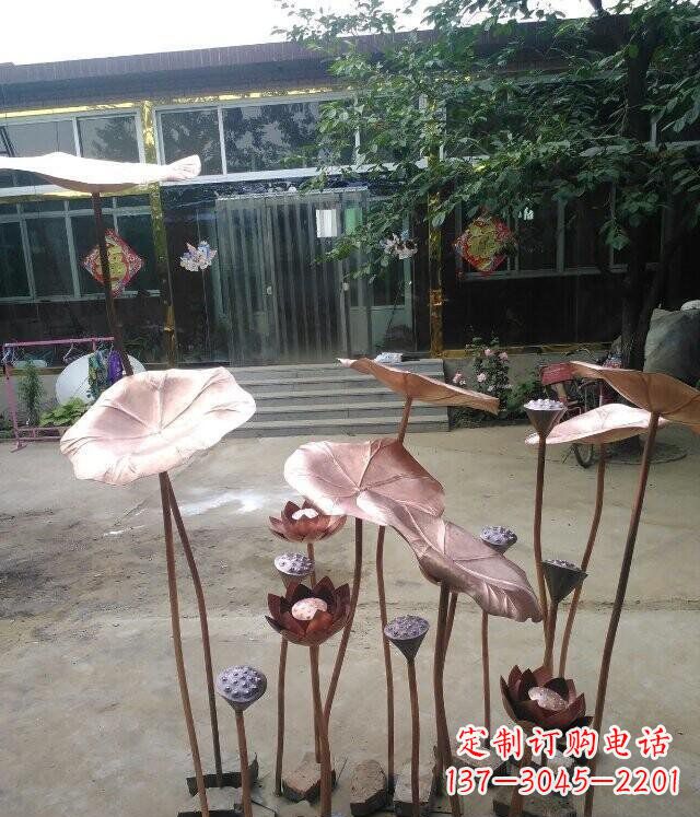威海精美锻铜荷叶雕塑