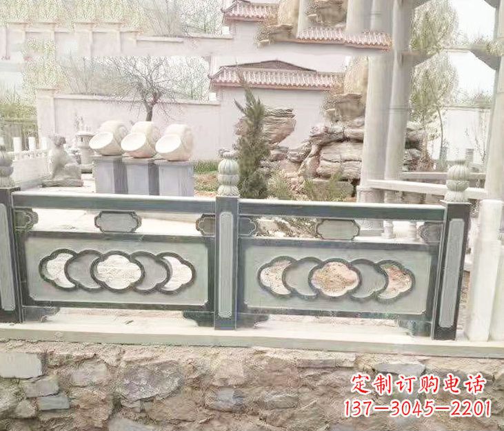 威海公园仿古风格栏板石雕