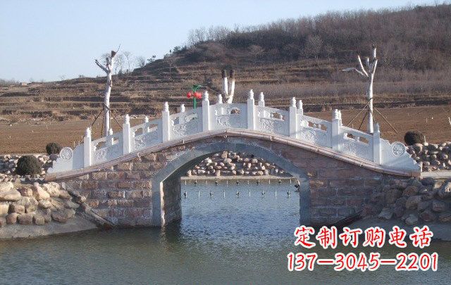 威海独特设计的拱桥石雕