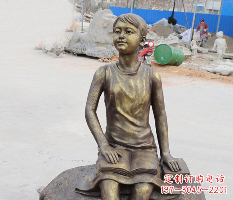 威海铜雕景观摆件——“女孩看书”