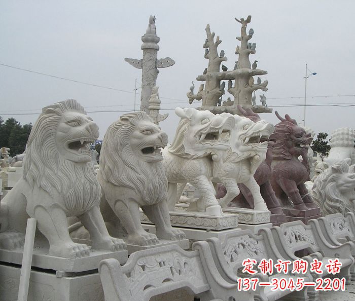 威海新中式金色狮子雕塑