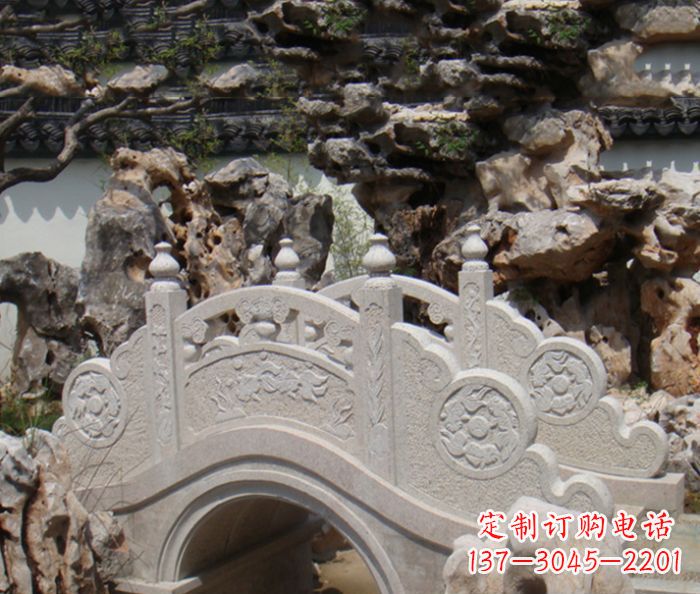 威海公园景观小型石拱桥