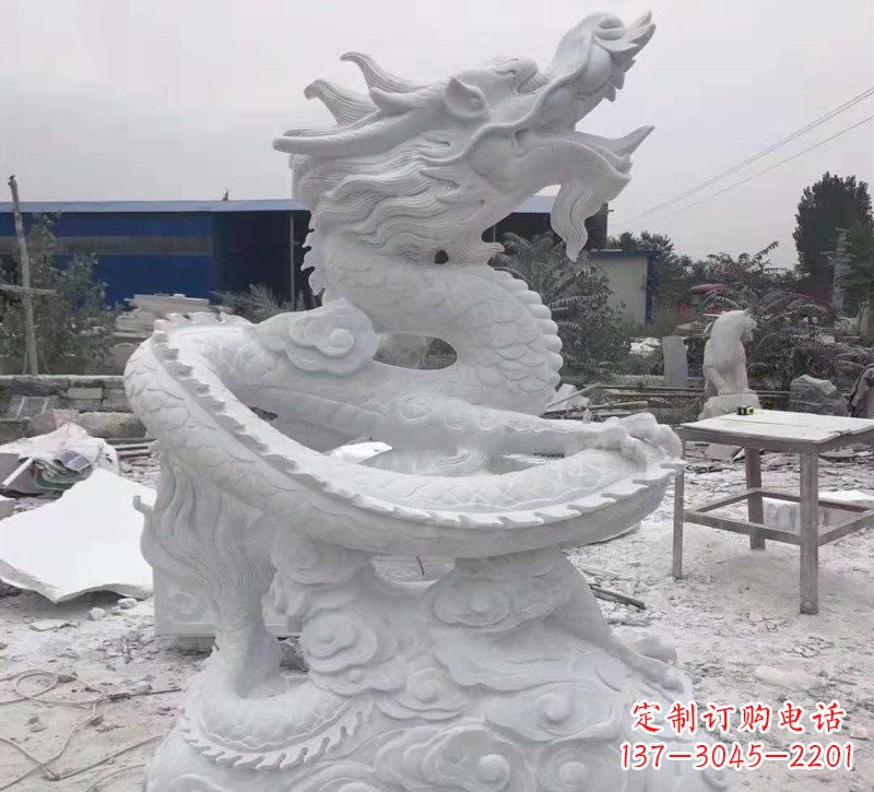 威海公园景区盘龙石雕