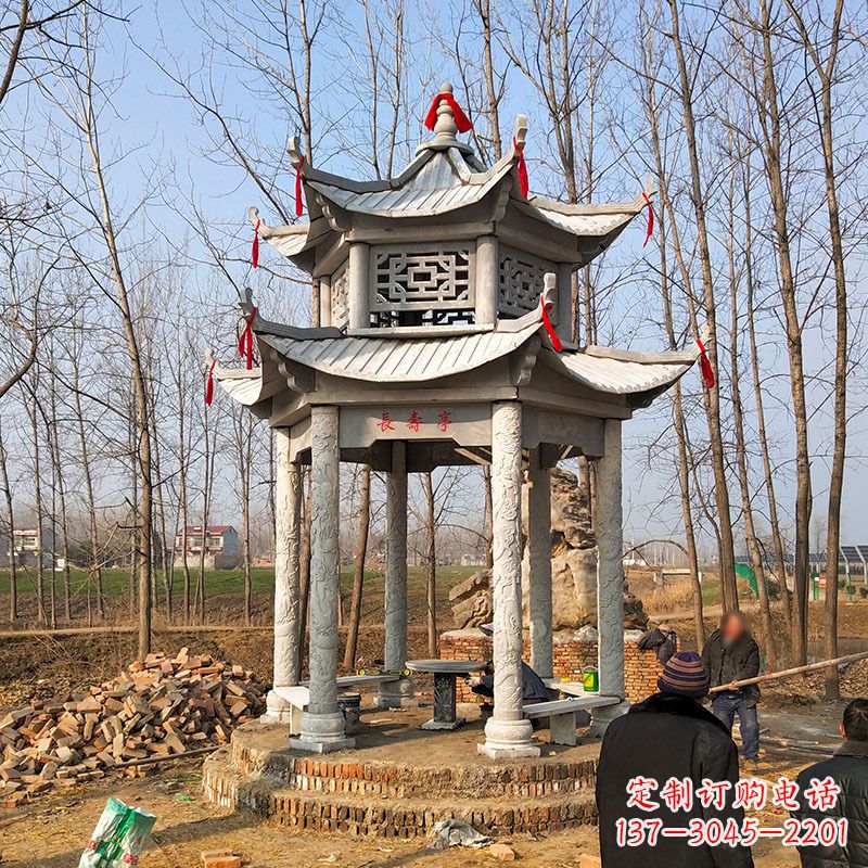 威海和谐统一的双层石雕凉亭