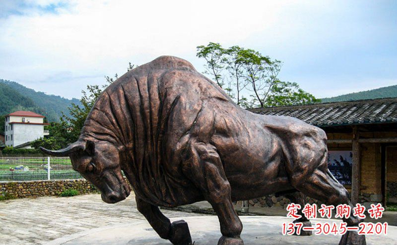 威海公园开荒牛动物铜雕